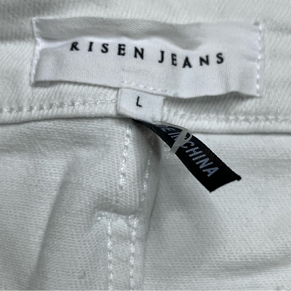 Risen High Waist White Distressed Women Shorts, Size Large - Picture 8 of 9